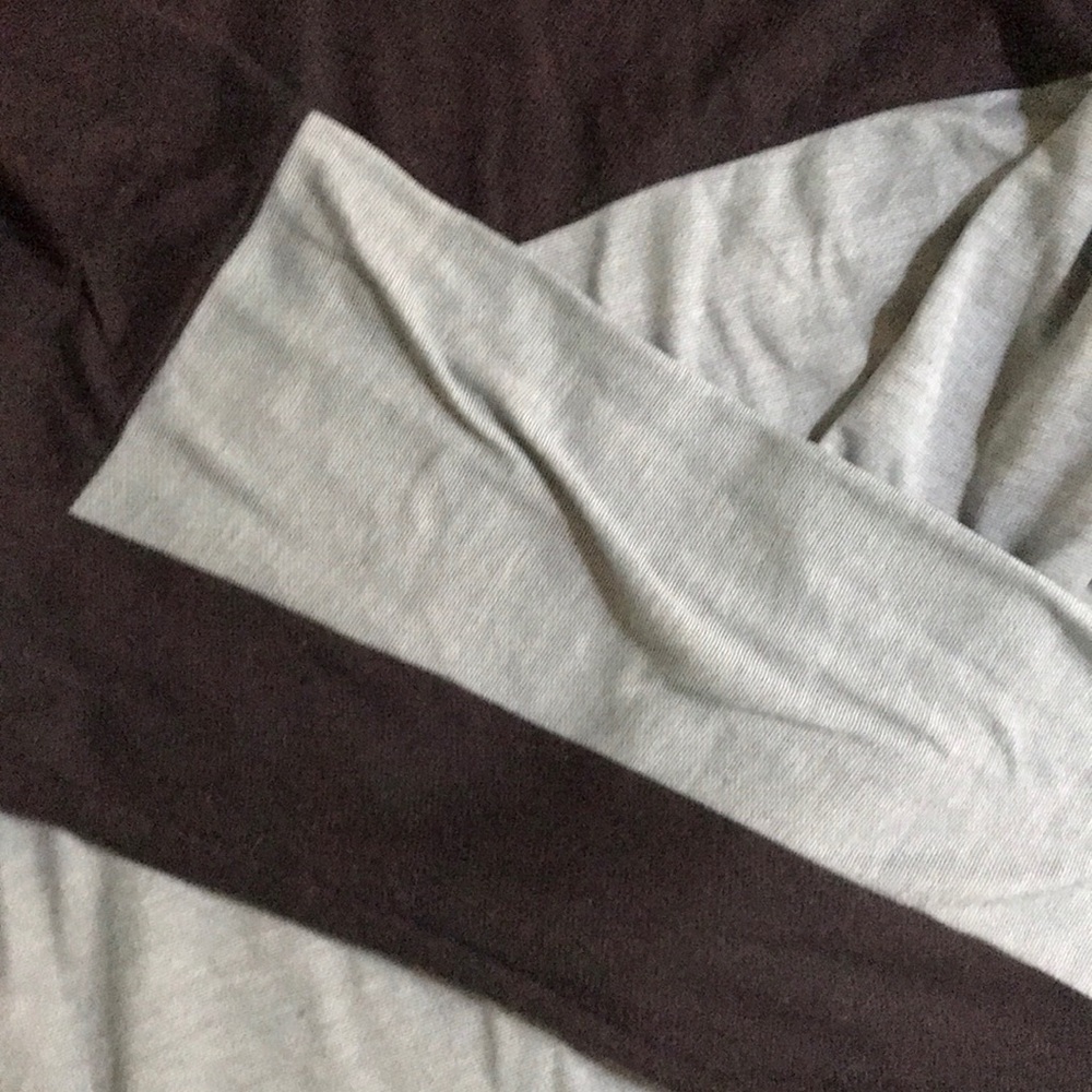 Adidas Black and Blue Short Sleeve Tees - Picture 4 of 7
